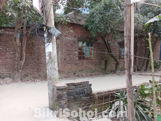 বাড়িসহ জমি বিক্রয়